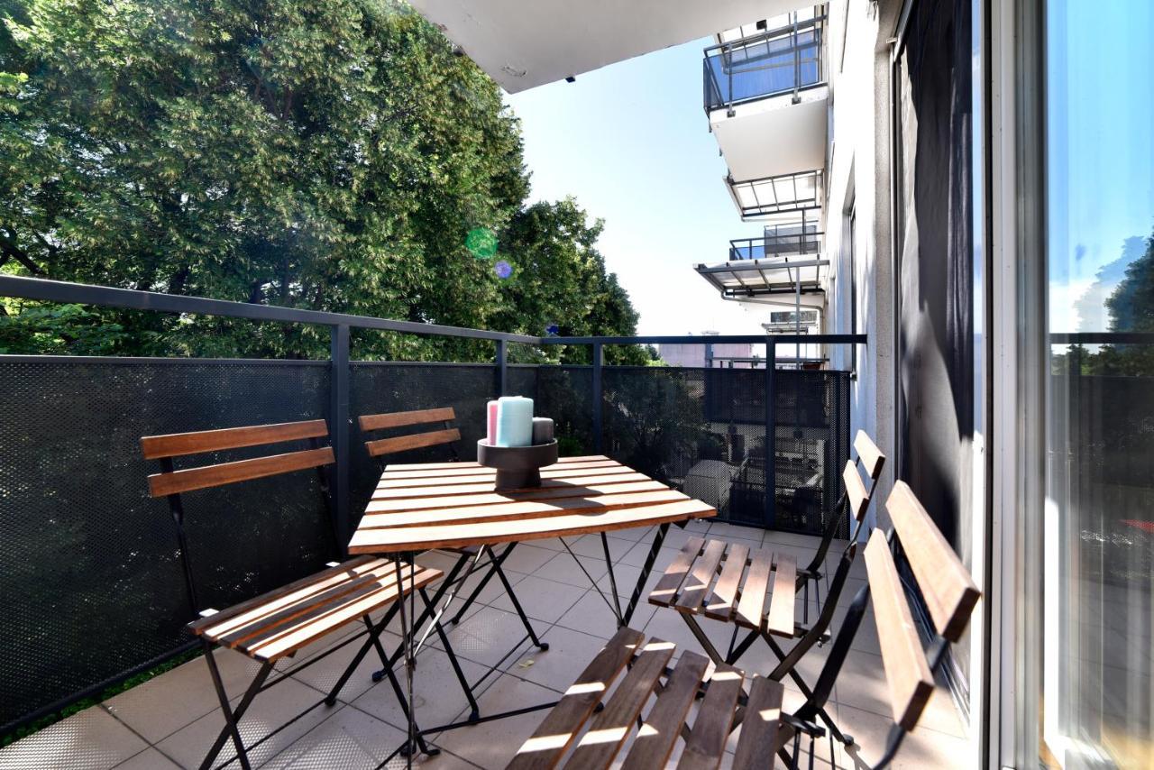 Block Apartment Park With Private Garage Parking Zagreb Luaran gambar